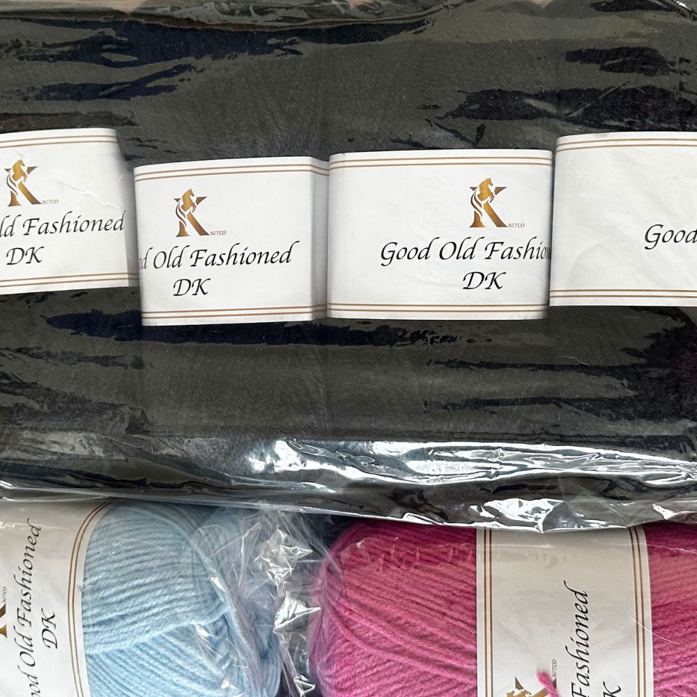 5 x Good Old Fashioned DK Yarn 100g - Black 40
