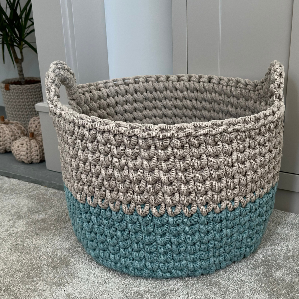 PRE-ORDER | Easy Jumbo Crochet Basket Kit with Wooden Base | Dispatch early November