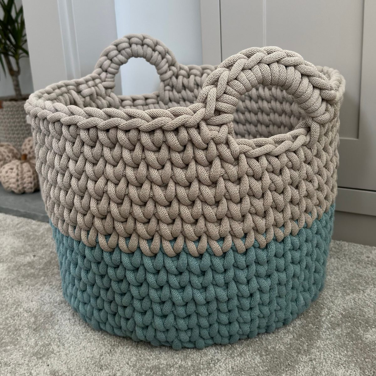 PRE-ORDER | Easy Jumbo Crochet Basket Kit with Wooden Base | Dispatch early November